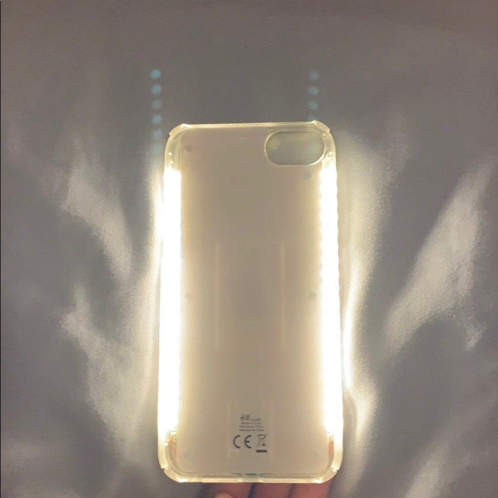 selfie phone case.
